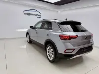 Usado VW T-Roc Life 150 CV (110 kW) 2023 Gris SUV