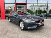 Usado Volvo V60 Momentum 150 CV (110 kW) 2018 Azul Familiar