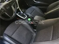 Usado Opel Astra GTC Sportive 140 CV (102 kW) 2015 Negro Berlina