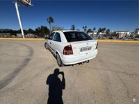 Usado Opel Astra Edition 100 CV (73 kW) 2002 Blanco Berlina