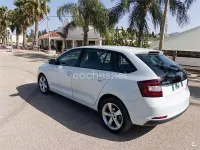 Usado Skoda Rapid Ambition 90 CV (66 kW) 2017 Blanco Utilitario