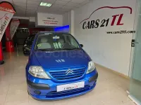 Usado Citroën C3 61 CV (44 kW) 2003 Azul Berlina