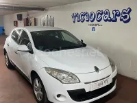 Usado Renault Mégane III Authentique 100 CV (73 kW) 2011 Blanco Berlina
