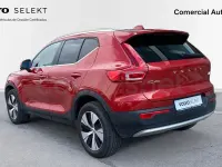 Usado Volvo XC40 Core 211 CV (155 kW) 2024 Rojo SUV