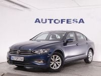 Usado VW Passat 122 CV (89 kW) 2020 Azul Berlina