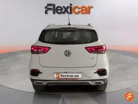 Usado MG ZS Luxury 111 CV (81 kW) 2023 Blanco SUV