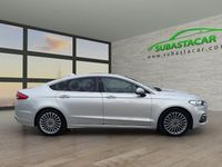 Usado Ford Mondeo Titanium 187 CV (137 kW) 2021 Gris / plata Berlina