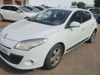 Usado Renault Mégane Dynamique 131 CV (96 kW) 2012 Blanco Berlina