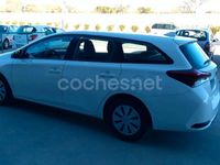 Usado Toyota Auris Active 90 CV (66 kW) 2017 Blanco Familiar