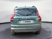 Usado Dacia Jogger Expression 140 CV (102 kW) 2025 Verde Monovolumen