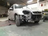 Usado Citroën Saxo 90 CV (66 kW) 2001 Gris / plata Utilitario