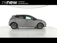Usado Renault Clio V Techno 100 CV (73 kW) 2025 Gris / plata Berlina