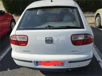 Usado Seat Leon 105 CV (77 kW) 2001 Blanco Utilitario