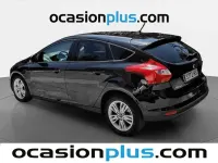 Usado Ford Focus Trend 125 CV (91 kW) 2013 Negro Utilitario