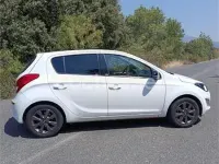 Usado Hyundai i20 GO! 85 CV (62 kW) 2014 Blanco Utilitario