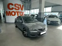 Usado Mazda 3 Luxury 105 CV (77 kW) 2003 Gris Utilitario