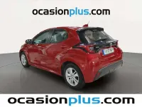 Usado Toyota Yaris Edition 125 CV (91 kW) 2023 Rojo Utilitario