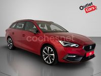 Usado Seat Leon FR 150 CV (110 kW) 2020 Rojo Familiar