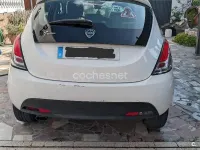 Usado Lancia Ypsilon Gold 69 CV (50 kW) 2012 Blanco Utilitario