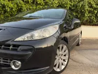 Usado Peugeot 207 CC Sport 110 CV (80 kW) 2007 Negro Descapotable