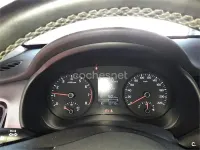Usado Kia Stonic 120 CV (88 kW) 2019 Rojo SUV