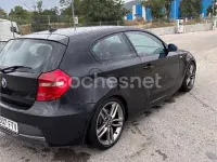 Usado BMW 118 143 CV (105 kW) 2007 Negro Utilitario
