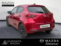 Usado Mazda 2 90 CV (66 kW) 2024 Rojo Utilitario