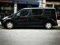 Usado Ford Tourneo Trend 120 CV (88 kW) 2019 Negro Familiar