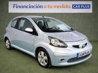 Usado Toyota Aygo 68 CV (50 kW) 2006 Gris / plata Utilitario