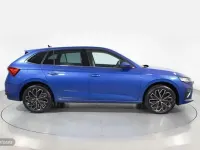 Usado Skoda Scala Selection 150 CV (110 kW) 2025 Azul Utilitario