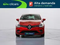 Usado Renault Clio Zen 90 CV (66 kW) 2018 Rojo Utilitario