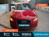 Usado Audi A3 Attraction 105 CV (77 kW) 2011 Rojo Utilitario