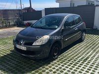 Usado Renault Clio II Authentique 75 CV (55 kW) 2008 Gris / plata Berlina