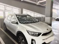 Usado Kia Stonic 100 CV (73 kW) 2021 Blanco SUV