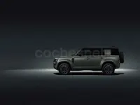 Usado Land Rover Defender 635 CV (467 kW) 2025 Verde SUV