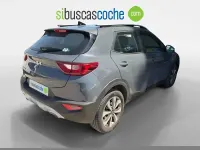 Usado Kia Stonic 120 CV (88 kW) 2021 Gris/plata SUV