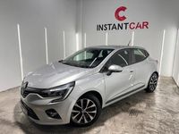 Begagnad Renault Clio V Techno 140 HK (102 kW) 2022 Grå Sedan