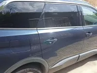 Usado Peugeot 5008 Active 120 CV (88 kW) 2017 Azul Monovolumen