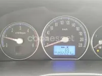 Usado Hyundai Santa Fe Style 150 CV (110 kW) 2006 Granate SUV