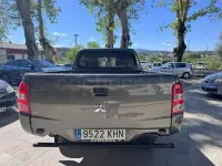 Usado Mitsubishi L200 154 CV (113 kW) 2018 Verde Pickup/Camioneta