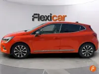 Usado Renault Clio Techno 140 CV (102 kW) 2023 Naranja Utilitario