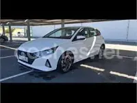 Usado Hyundai i20 100 CV (73 kW) 2021 Blanco Utilitario