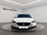 Usado Seat Leon Style 150 CV (110 kW) 2021 Blanco Familiar