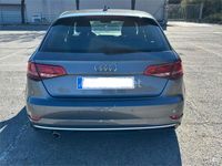 Usado Audi A3 Sport 110 CV (80 kW) 2017 Gris / plata Berlina