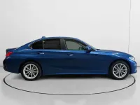 Usado BMW 320 Advantage 190 CV (139 kW) 2021 Azul Berlina
