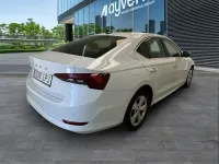 Usado Skoda Octavia Ambition 115 CV (84 kW) 2021 Blanco Berlina