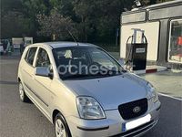 Usado Kia Picanto LX 61 CV (44 kW) 2006 Gris / plata Utilitario