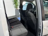 Usado VW Caddy Trendline 102 CV (75 kW) 2016 Gris / plata Monovolumen