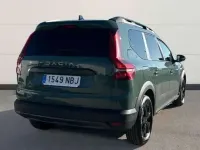 Usado Dacia Jogger Extreme 140 CV (102 kW) 2025 Verde Monovolumen
