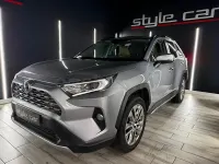 Usado Toyota RAV4 Hybrid Luxury 222 CV (163 kW) 2021 Gris / plata SUV